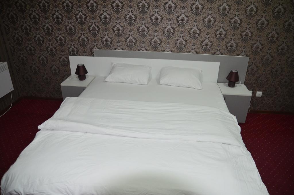 Dream Hotel Chisinau Luaran gambar