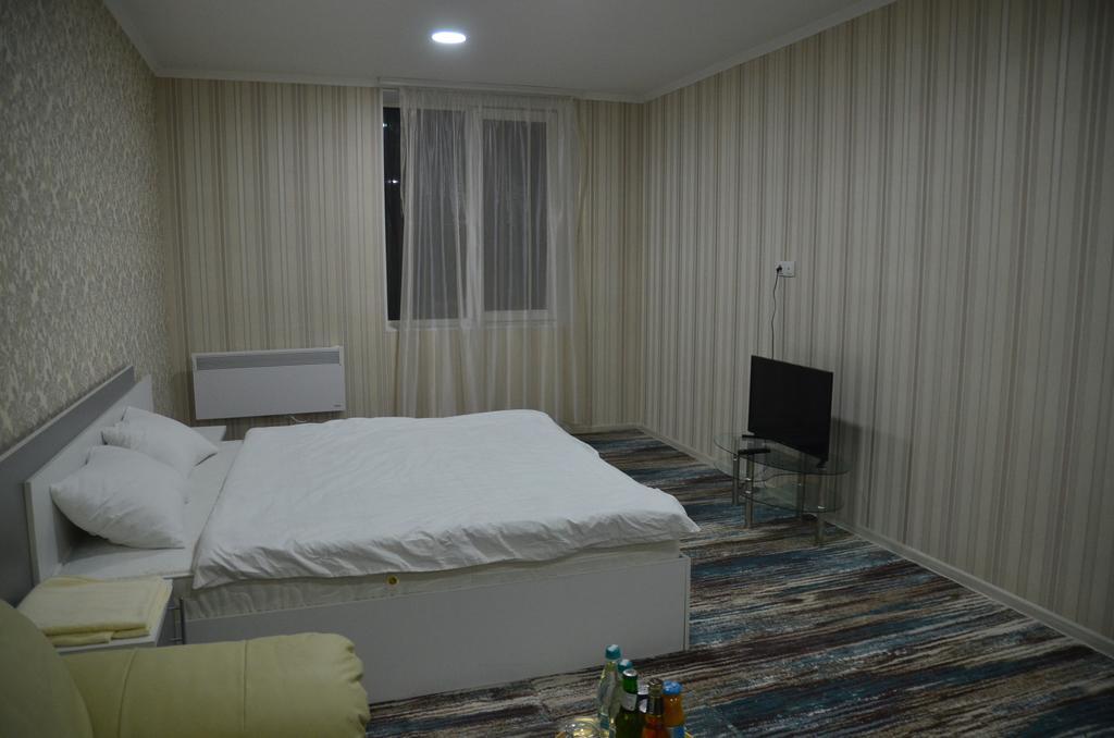 Dream Hotel Chisinau Luaran gambar